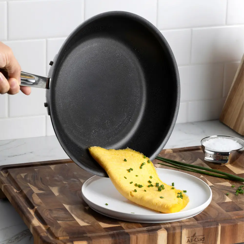 D5 Polished Pro Nonstick 5-ply Bonded Cookware, Egg Perfect Pan, 11 inch 8 D5 Polished Pro Nonstick 5-ply Bonded Cookware, Egg Perfect Pan, 11 inch